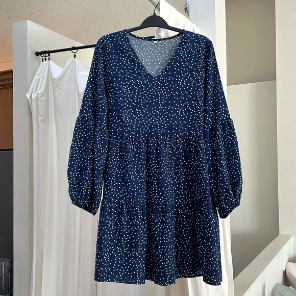 Dress - Picture 1 of 1